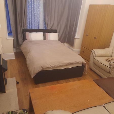 Big Room With Free Parking London Ngoại thất bức ảnh